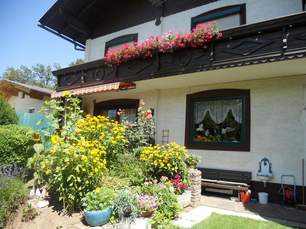 Ferienwohnung Gerti Kalt Lieserhofen Luaran gambar